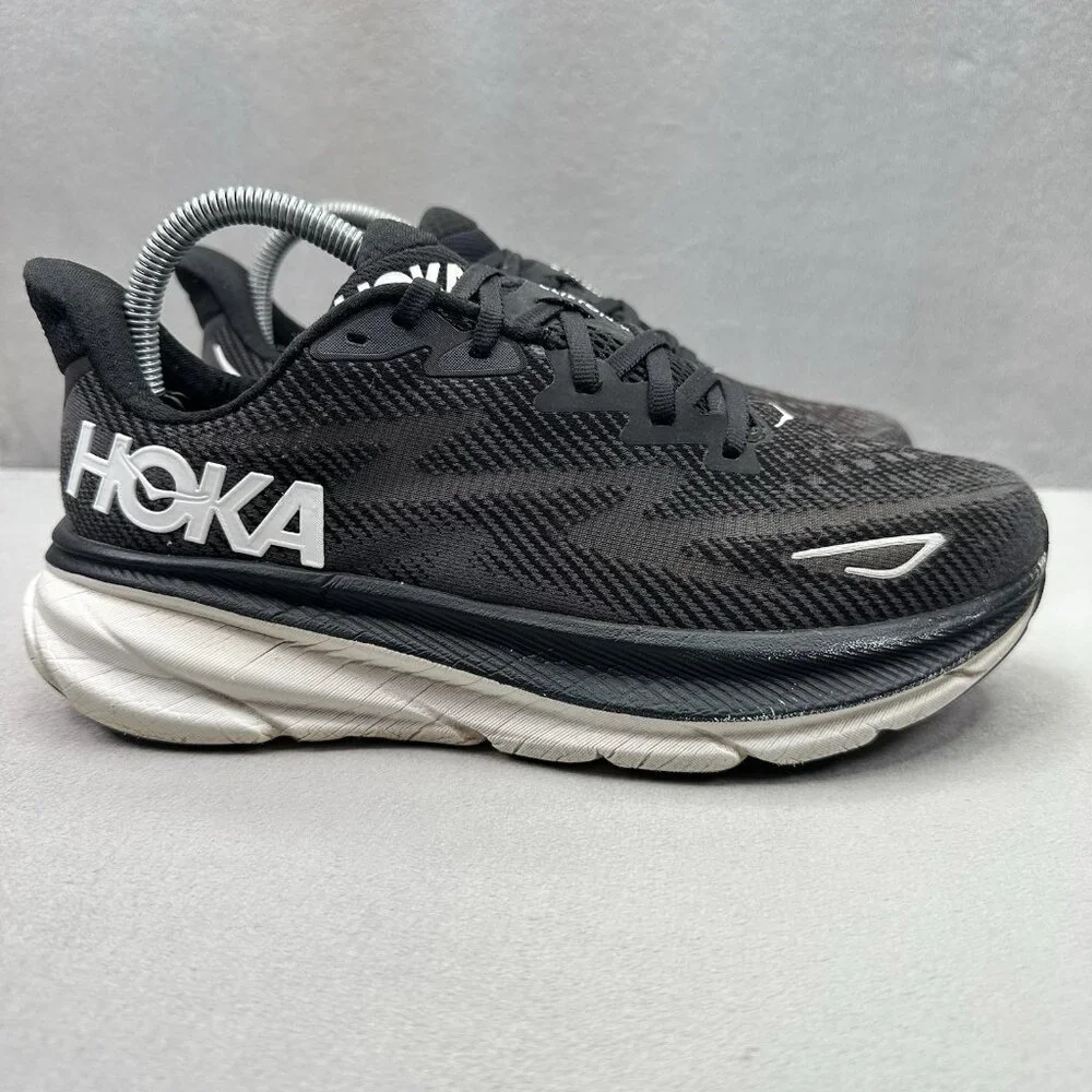 Womens Size 8 (B) Hoka One One Clifton 9 Shoes Black / White Running Sneakers